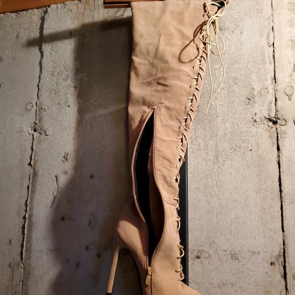 Lace up boots